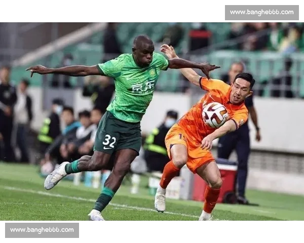 恩加德乌乌龙送礼 国安 1-0 登顶中超 恩加德乌乌龙送礼 国安 1-0 登顶中超