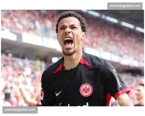 曼联锋线转向!埃基蒂克天价令红魔锁定 5000 万欧新目标 曼联锋线转向!埃基蒂克天价令红魔锁定 5000 万欧新目标