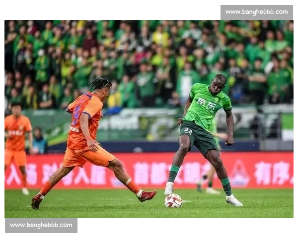 恩加德乌乌龙送礼 国安 1-0 登顶中超