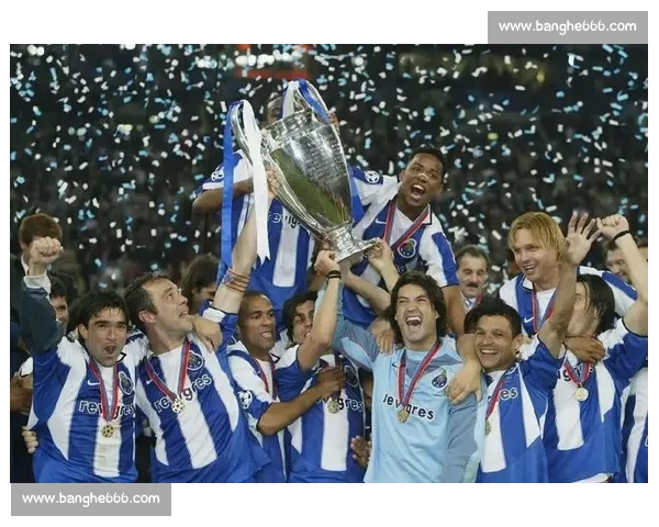 波尔图传奇若热 - 科斯塔离世前最后签名曝光：球迷含泪回忆 “他当时还笑着和我打招呼”